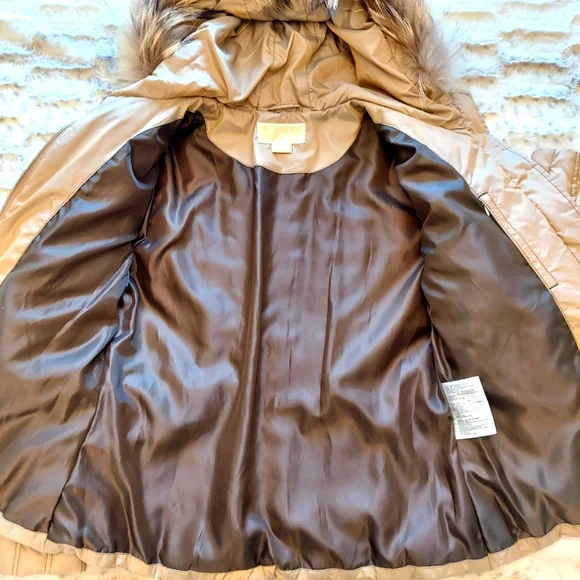 Women's Michael Kors down blend fur trimmed gold hooded puffer jacket SZ… - Picture 7 of 13
